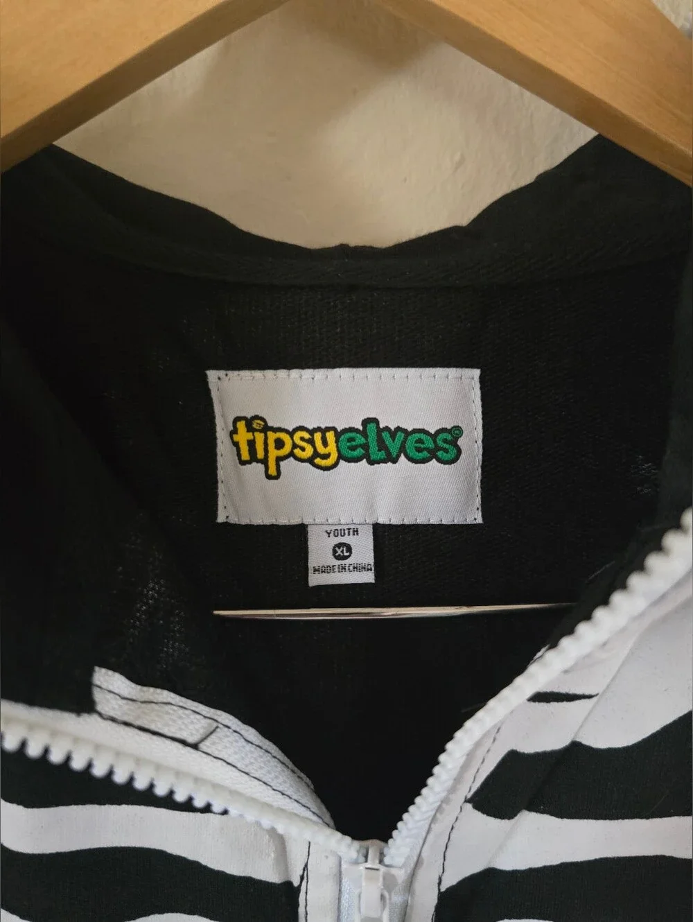 NWT! Tipsy Elves, Unisex Youth Skeleton Hooded Onsie Jumpsuit Youth XL, MSRP $55